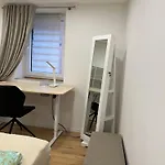 公寓 Moebliertes Expat-apartment In Der Naehe Von Heidelberg 多森海姆